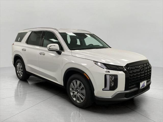 2025 Hyundai PALISADE Vehicle Photo in Neenah, WI 54956
