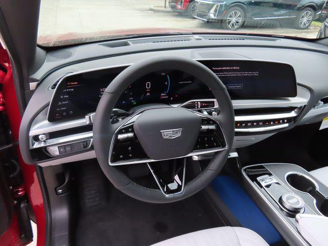 2025 Cadillac LYRIQ Vehicle Photo in DELRAY BEACH, FL 33483-3294
