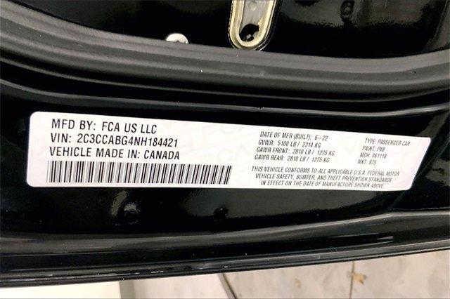2022 Chrysler 300 Vehicle Photo in KANSAS CITY, MO 64114-4502