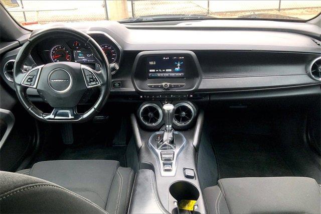 2018 Chevrolet Camaro Vehicle Photo in KANSAS CITY, MO 64114-4502