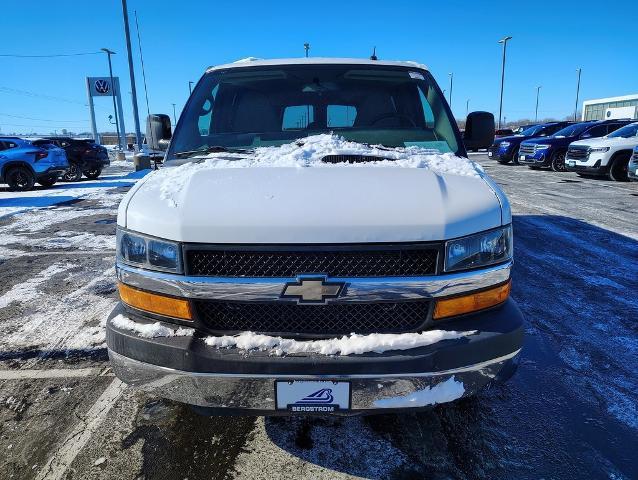 2015 Chevrolet Express Passenger 3500 Vehicle Photo in GREEN BAY, WI 54304-5303