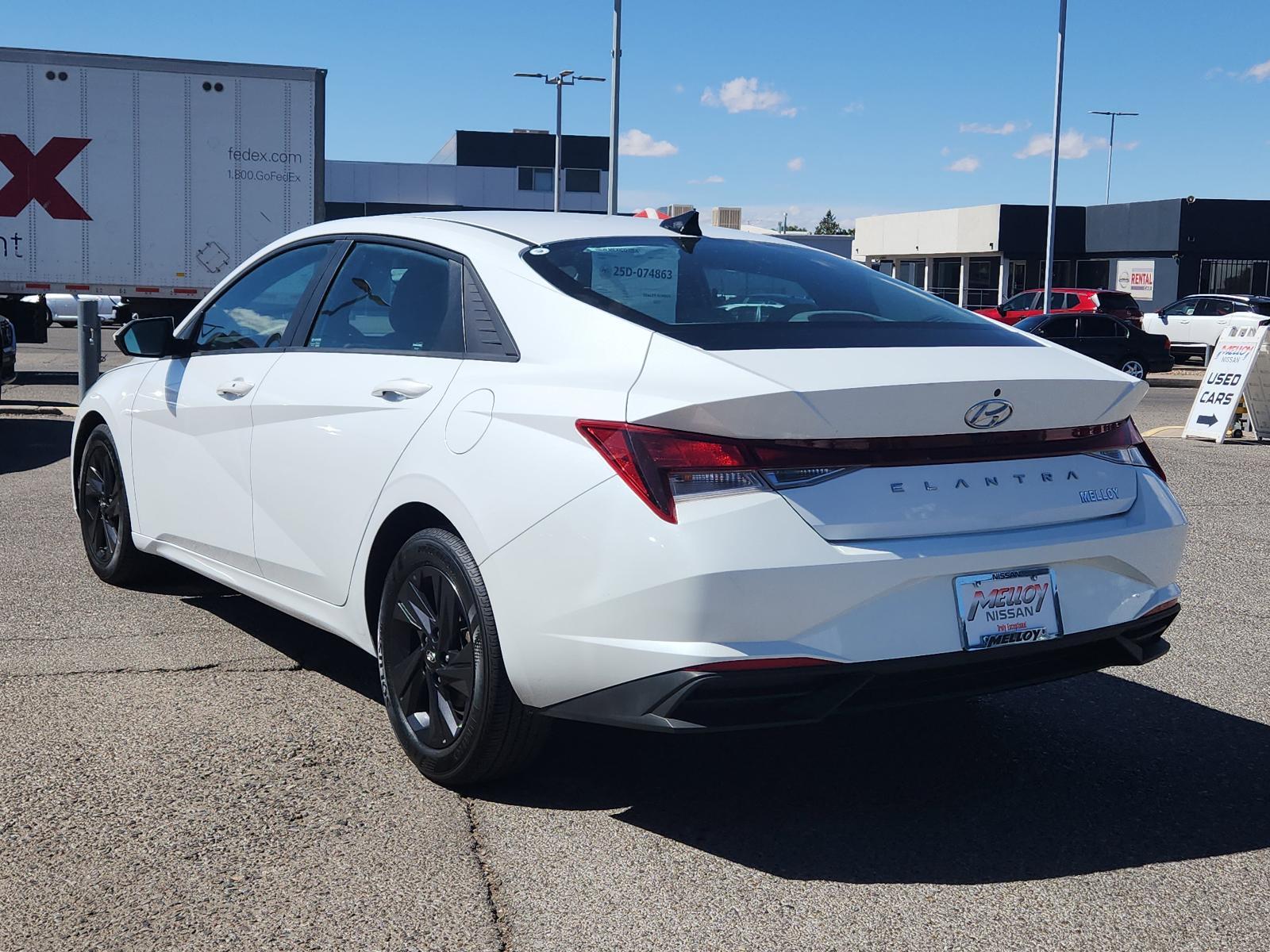 2021 Hyundai ELANTRA Vehicle Photo in Albuquerque, NM 87110