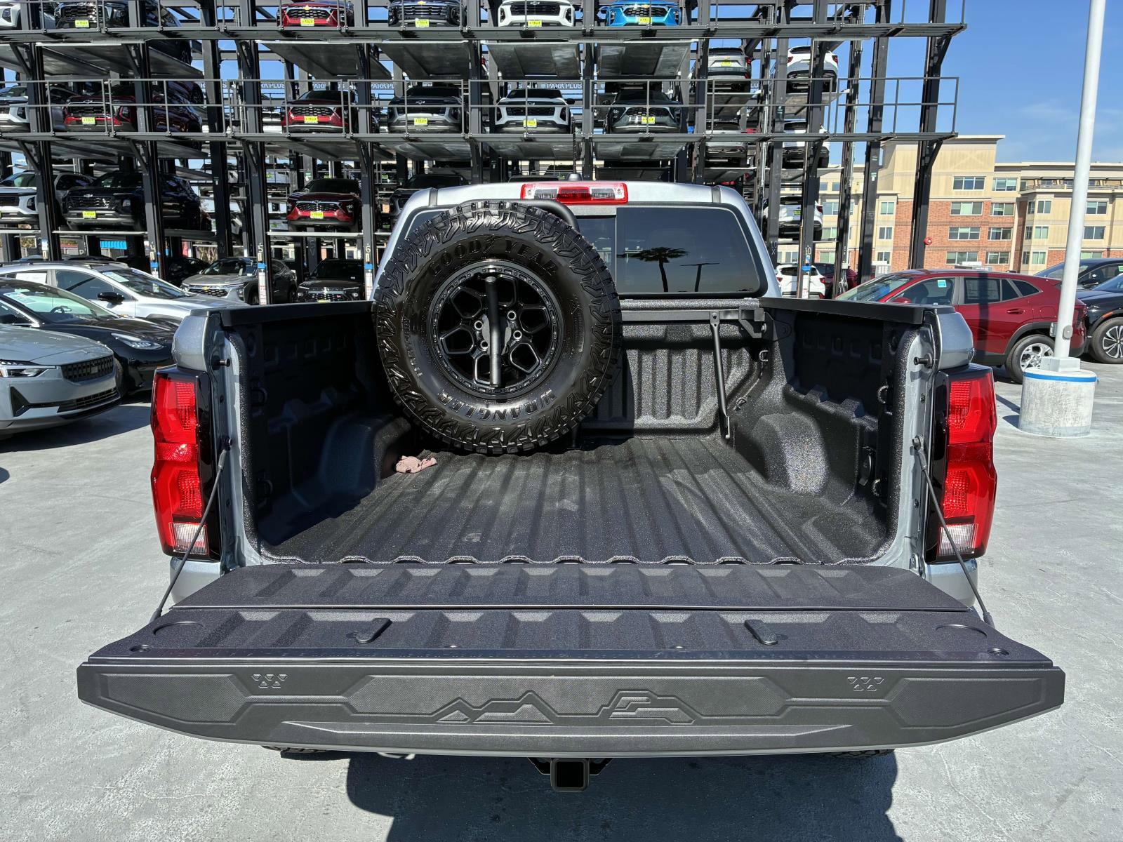 2025 Chevrolet Colorado Vehicle Photo in LOS ANGELES, CA 90007-3794