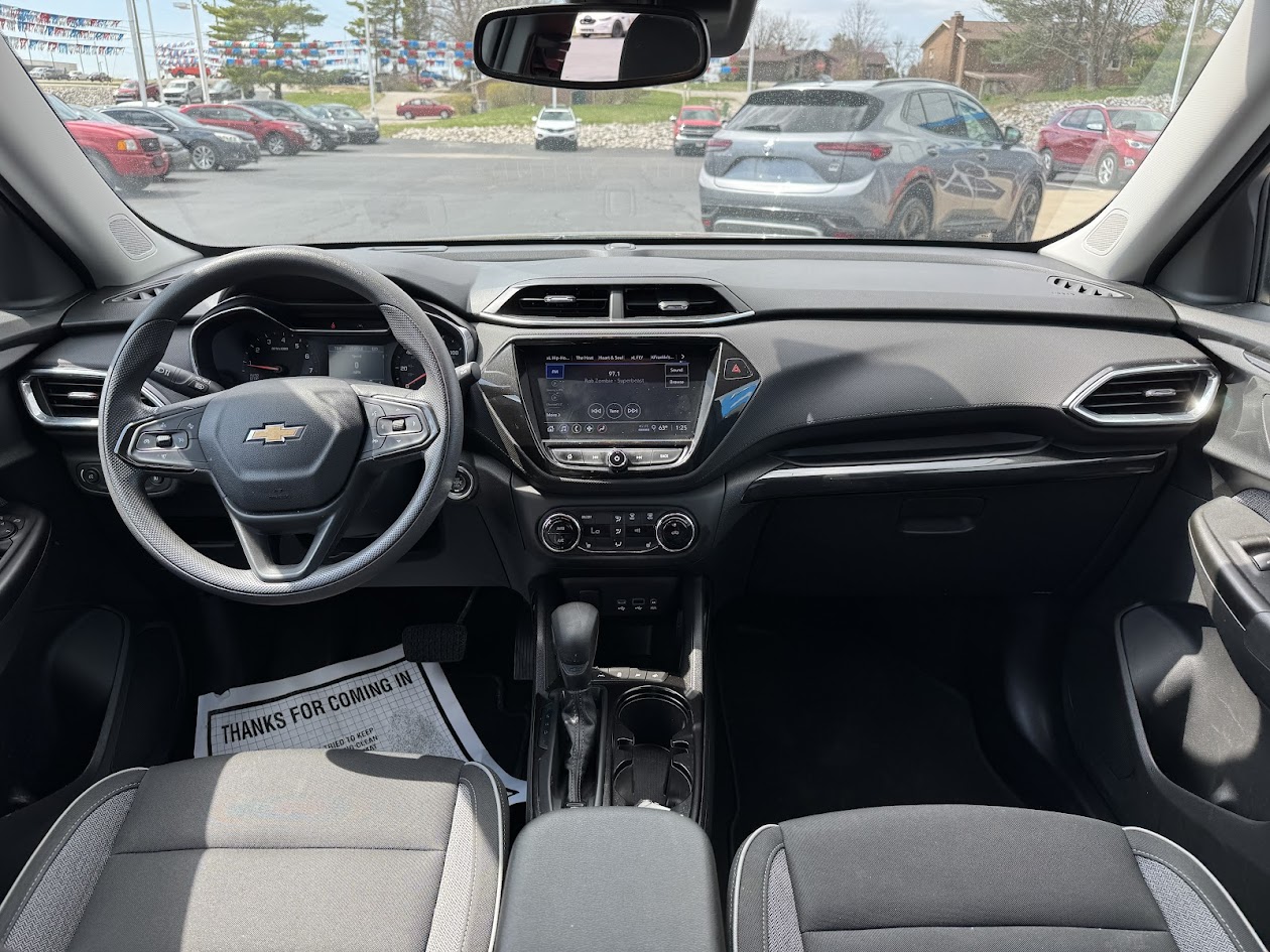 2022 Chevrolet Trailblazer Vehicle Photo in BOONVILLE, IN 47601-9633