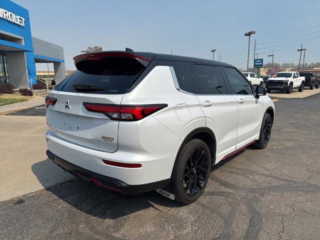 2023 Mitsubishi Outlander Vehicle Photo in MANHATTAN, KS 66502-5036