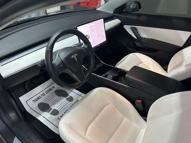 2019 Tesla Model 3 Vehicle Photo in MEDINA, OH 44256-9631