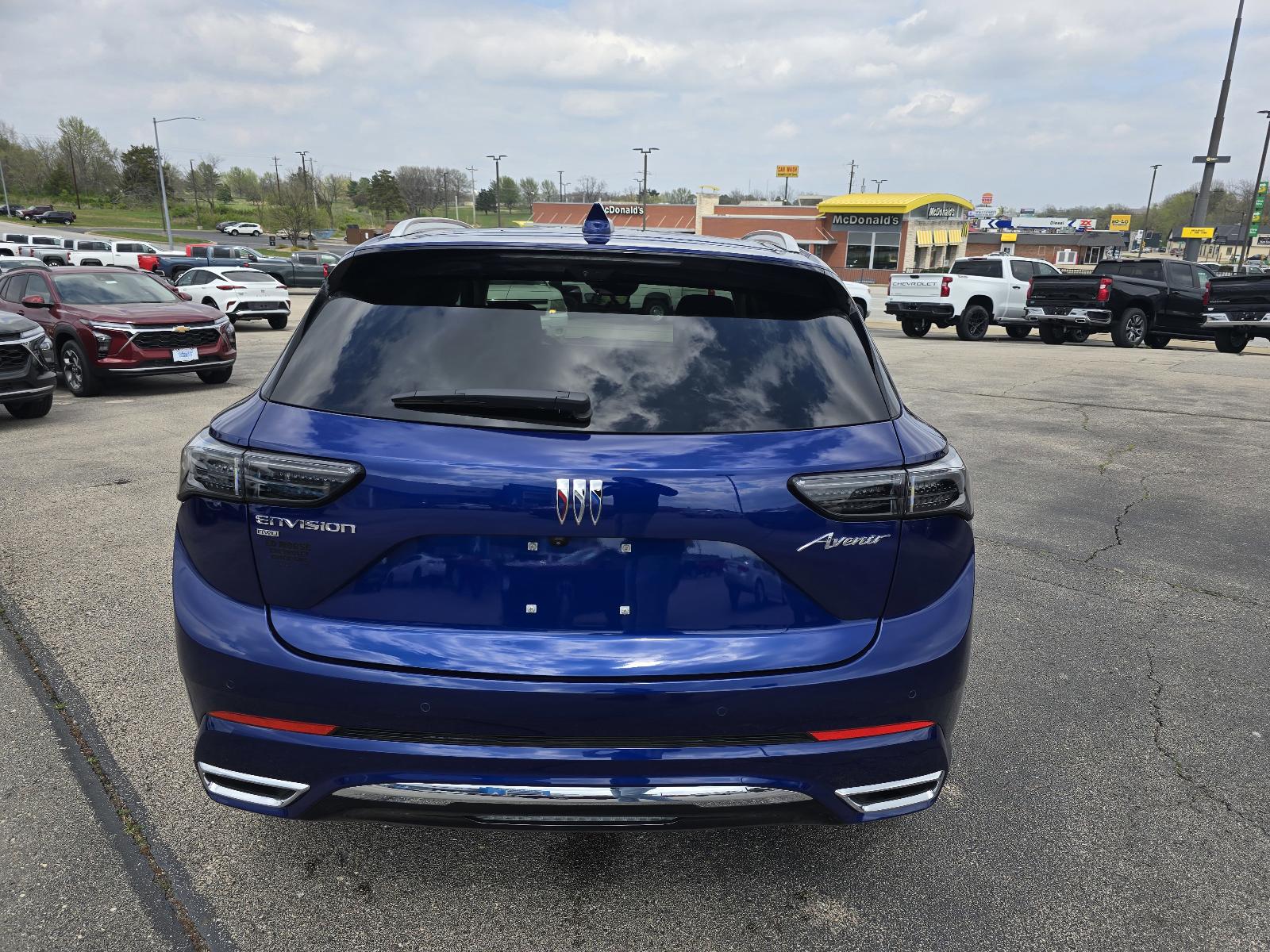 2025 Buick Envision Vehicle Photo in Rolla, MO 65401