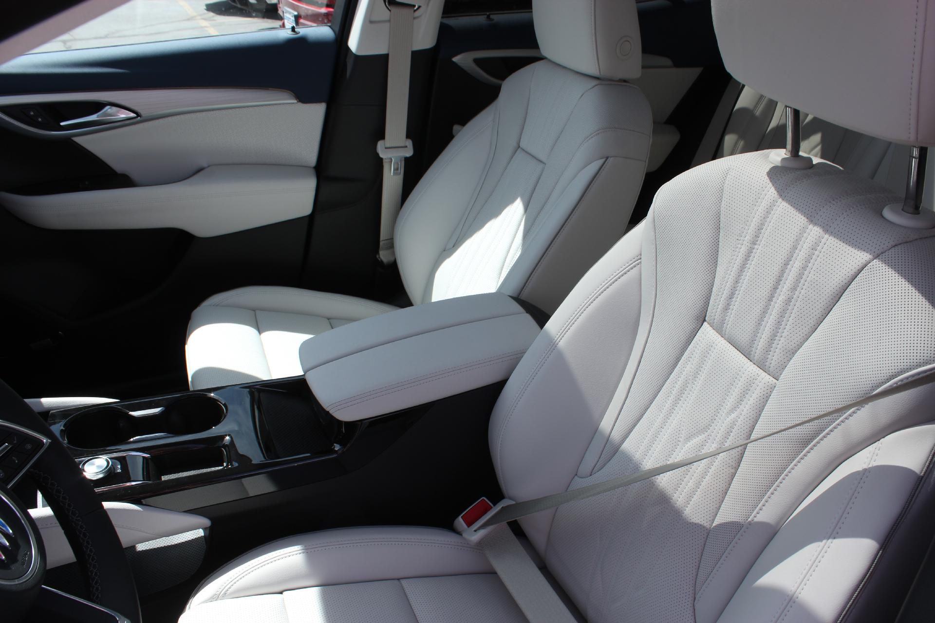 2025 Buick Envision Vehicle Photo in AURORA, CO 80012-4011