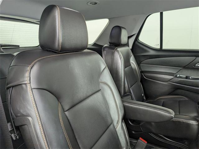 2021 Chevrolet Traverse Vehicle Photo in ENGLEWOOD, CO 80113-6708