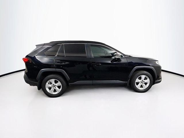 2019 Toyota RAV4 Vehicle Photo in Flemington, NJ 08822