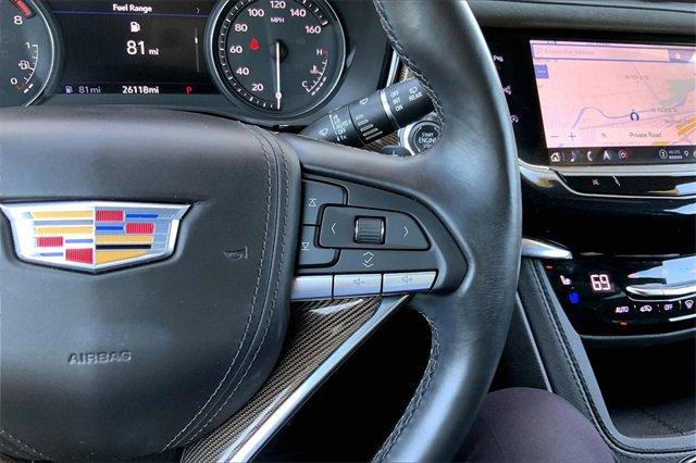 2024 Cadillac XT6 Vehicle Photo in KANSAS CITY, MO 64114-4545