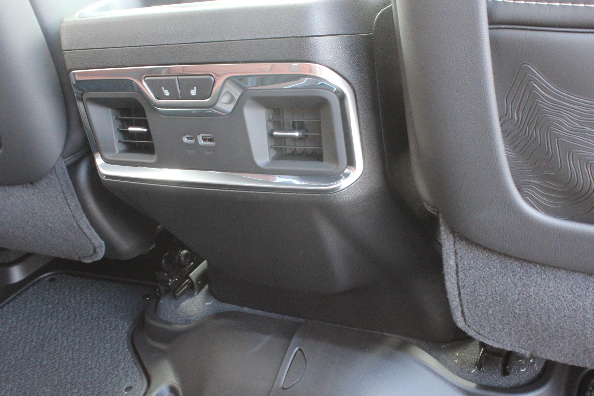 2025 GMC Sierra 1500 Vehicle Photo in AURORA, CO 80012-4011