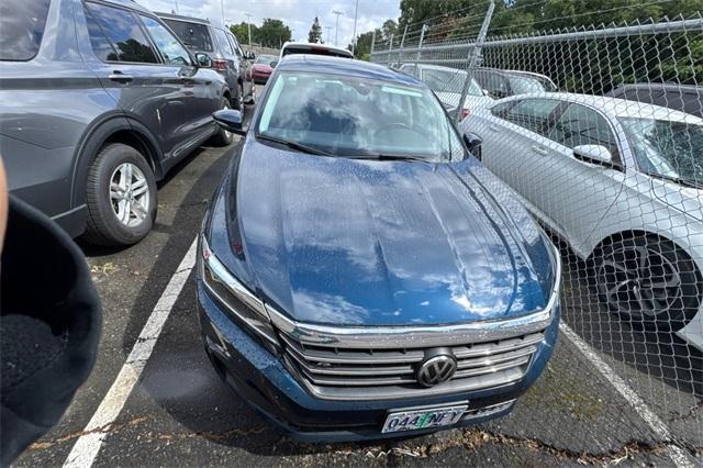 2020 Volkswagen Passat Vehicle Photo in ELK GROVE, CA 95757-8703