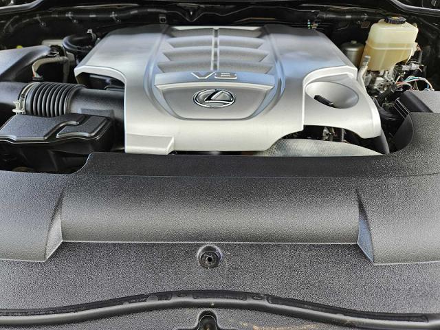 2020 Lexus LX 570 Vehicle Photo in FORT WORTH, TX 76132