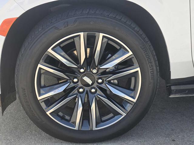 2022 Cadillac Escalade Vehicle Photo in DENTON, TX 76210-9321