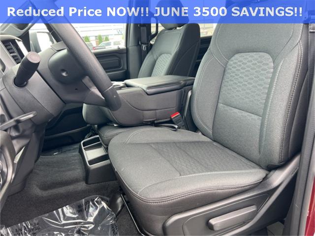 2025 Ram 1500 Vehicle Photo in GREEN BAY, WI 54304-5303