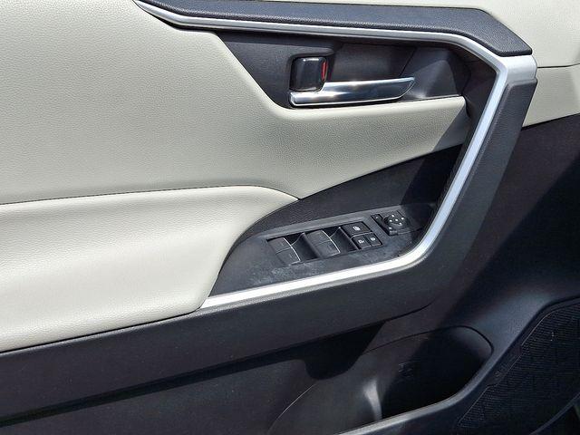 2022 Toyota RAV4 Vehicle Photo in WATERTOWN, CT 06795-3318
