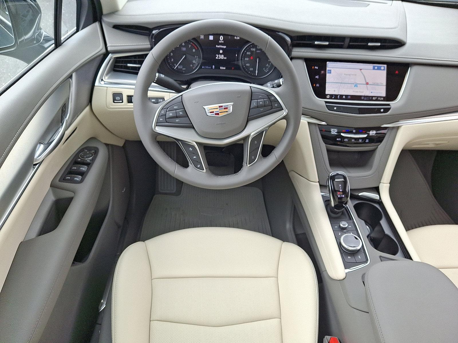 2025 Cadillac XT5 Vehicle Photo in BETHLEHEM, PA 18017-9401
