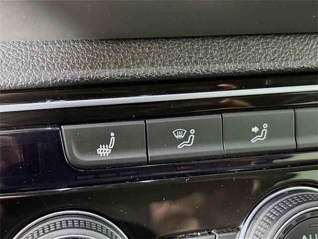 2023 Volkswagen Atlas Vehicle Photo in Puyallup, WA 98371