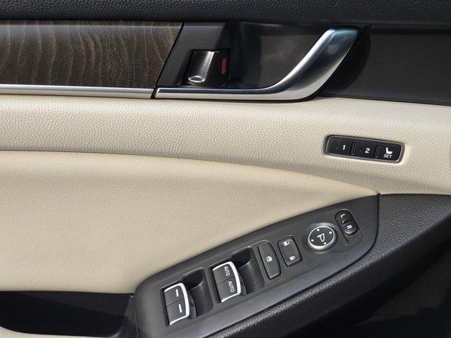 2022 Honda Accord Sedan Vehicle Photo in Decatur, TX 76234