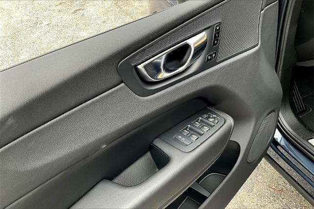 2025 Volvo XC60 Vehicle Photo in Houston, TX 77007