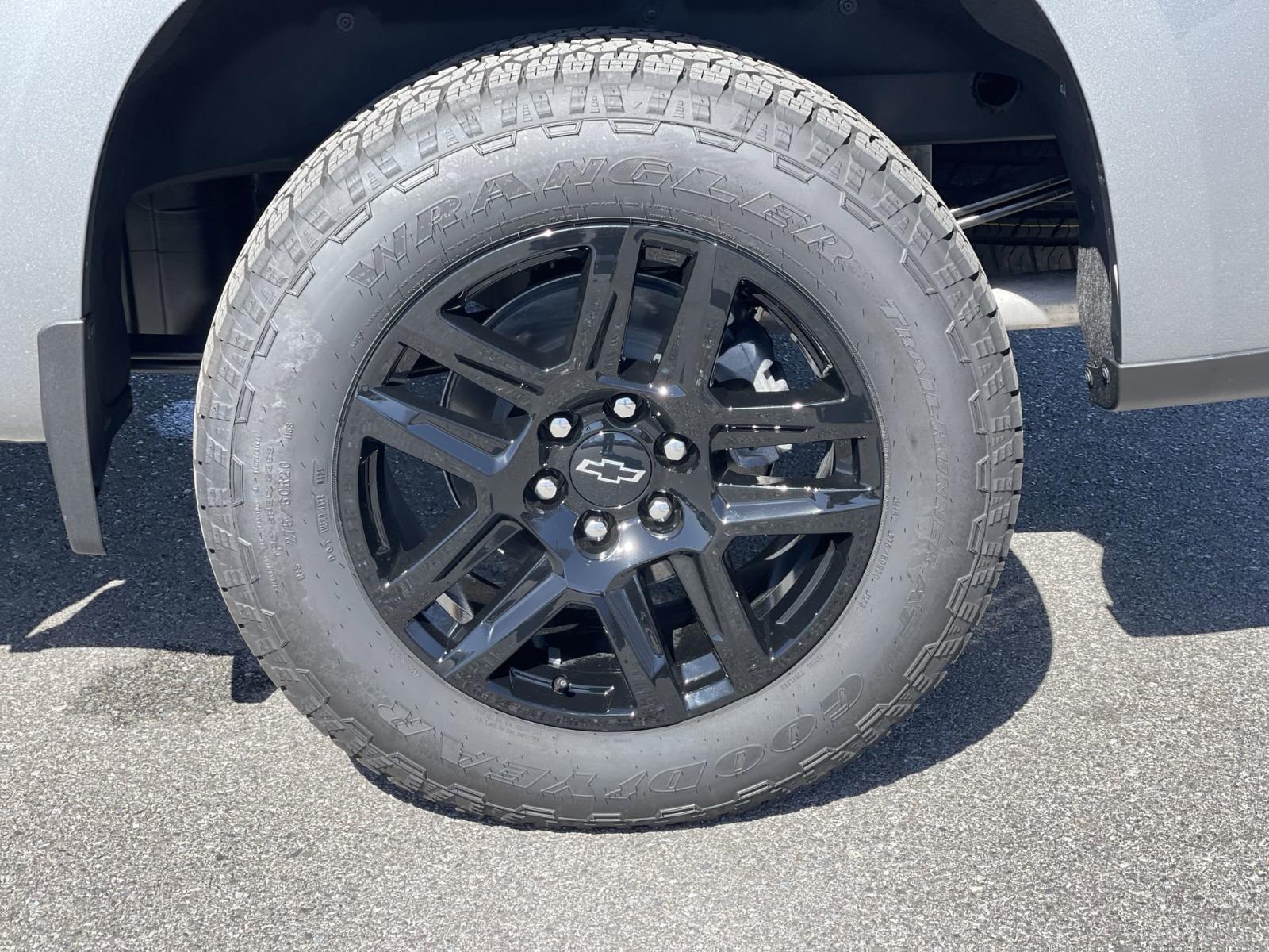 2025 Chevrolet Silverado 1500 Vehicle Photo in BENTONVILLE, AR 72712-4322