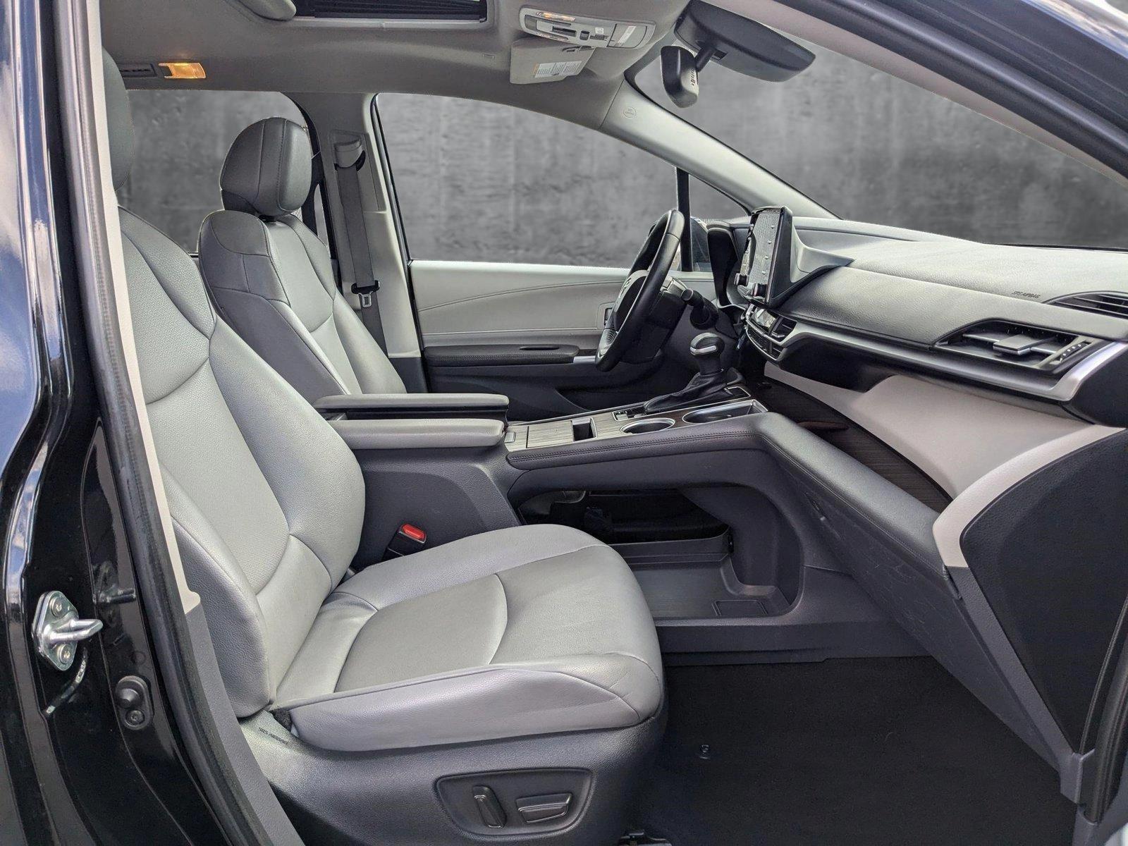 2023 Toyota Sienna Vehicle Photo in Spokane Valley, WA 99212