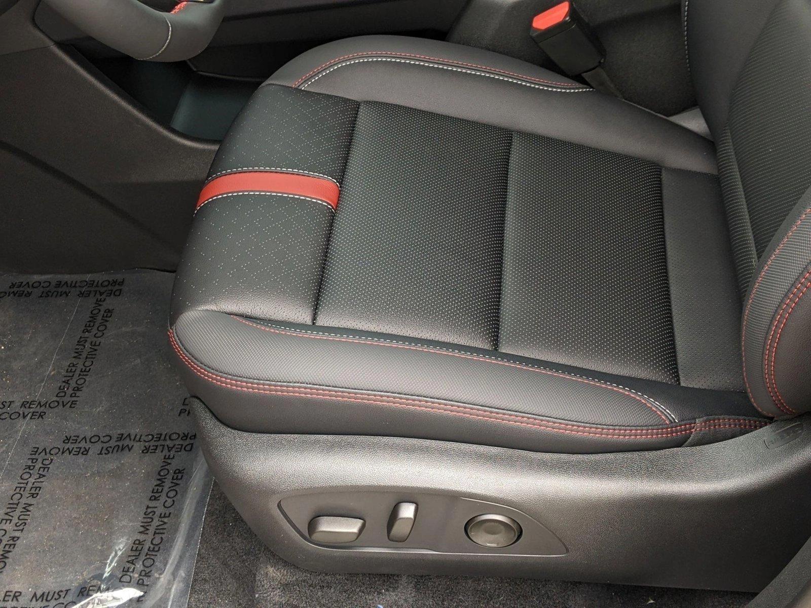 2025 Chevrolet Traverse Vehicle Photo in TIMONIUM, MD 21093-2300