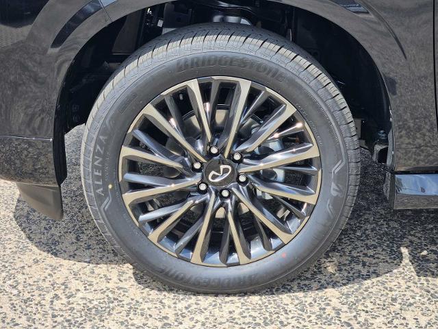 2025 INFINITI QX80 Vehicle Photo in Fort Worth, TX 76132