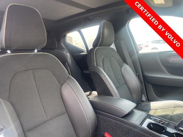 2021 Volvo XC40 Vehicle Photo in Grapevine, TX 76051