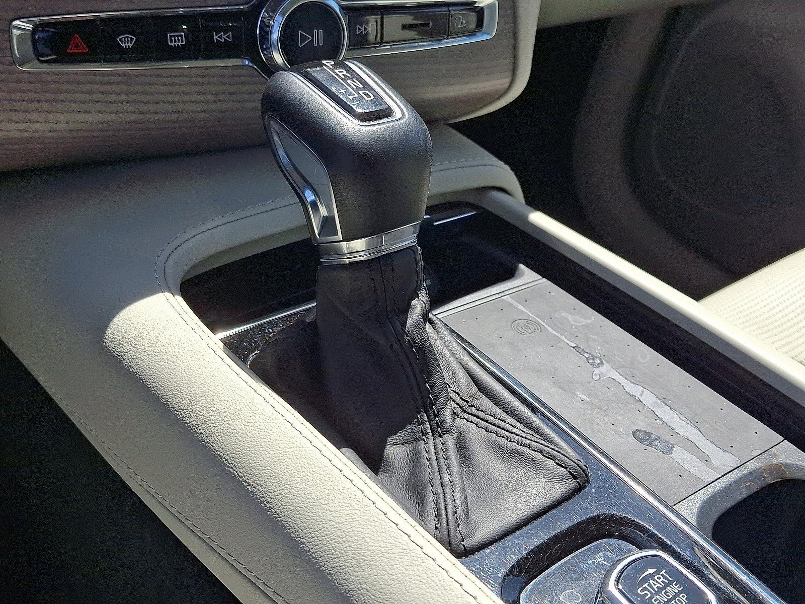 2022 Volvo XC90 Vehicle Photo in Trevose, PA 19053