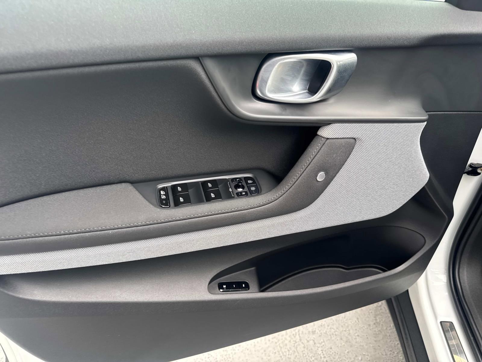 2022 Polestar 2 Vehicle Photo in LOS ANGELES, CA 90007-3794
