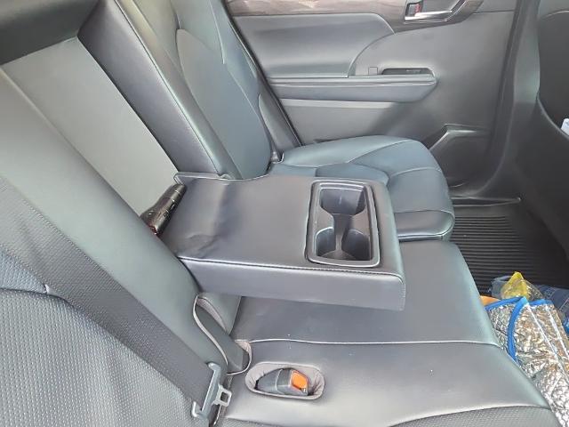 2022 Toyota Highlander Vehicle Photo in Houston, TX 77007