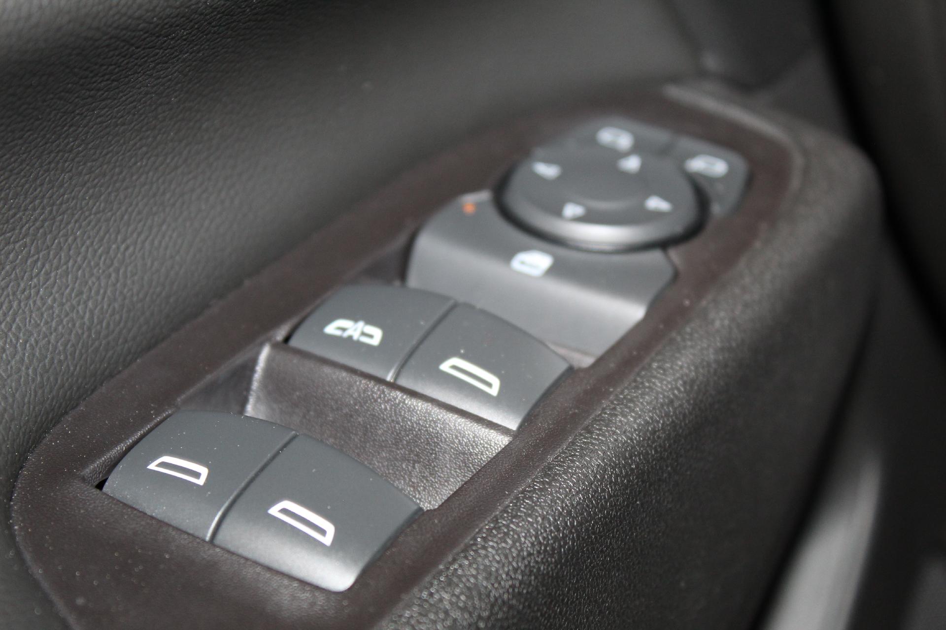 2022 Chevrolet Equinox Vehicle Photo in NORTHAMPTON, MA 01060-1120
