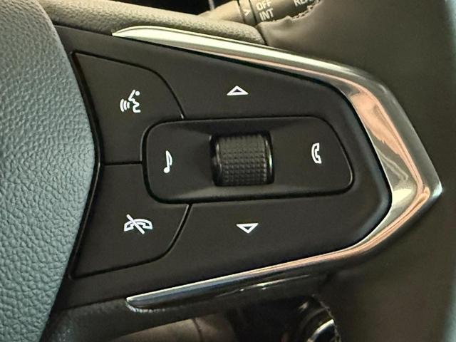 2025 Chevrolet Trax Vehicle Photo in COLUMBIA, MO 65203-3903