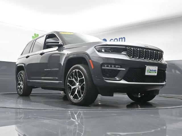 2023 Jeep Grand Cherokee 4xe Vehicle Photo in Cedar Rapids, IA 52402