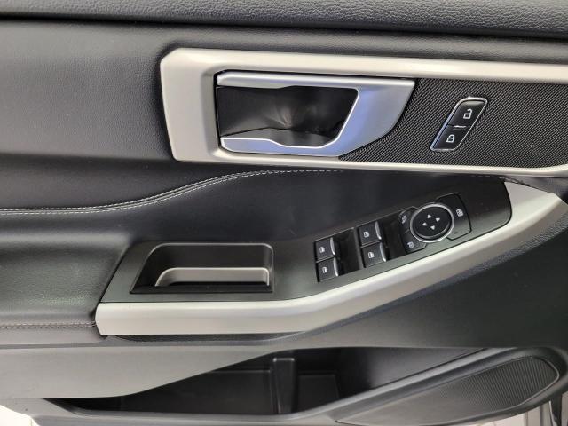 2024 Ford Explorer Vehicle Photo in Neenah, WI 54956