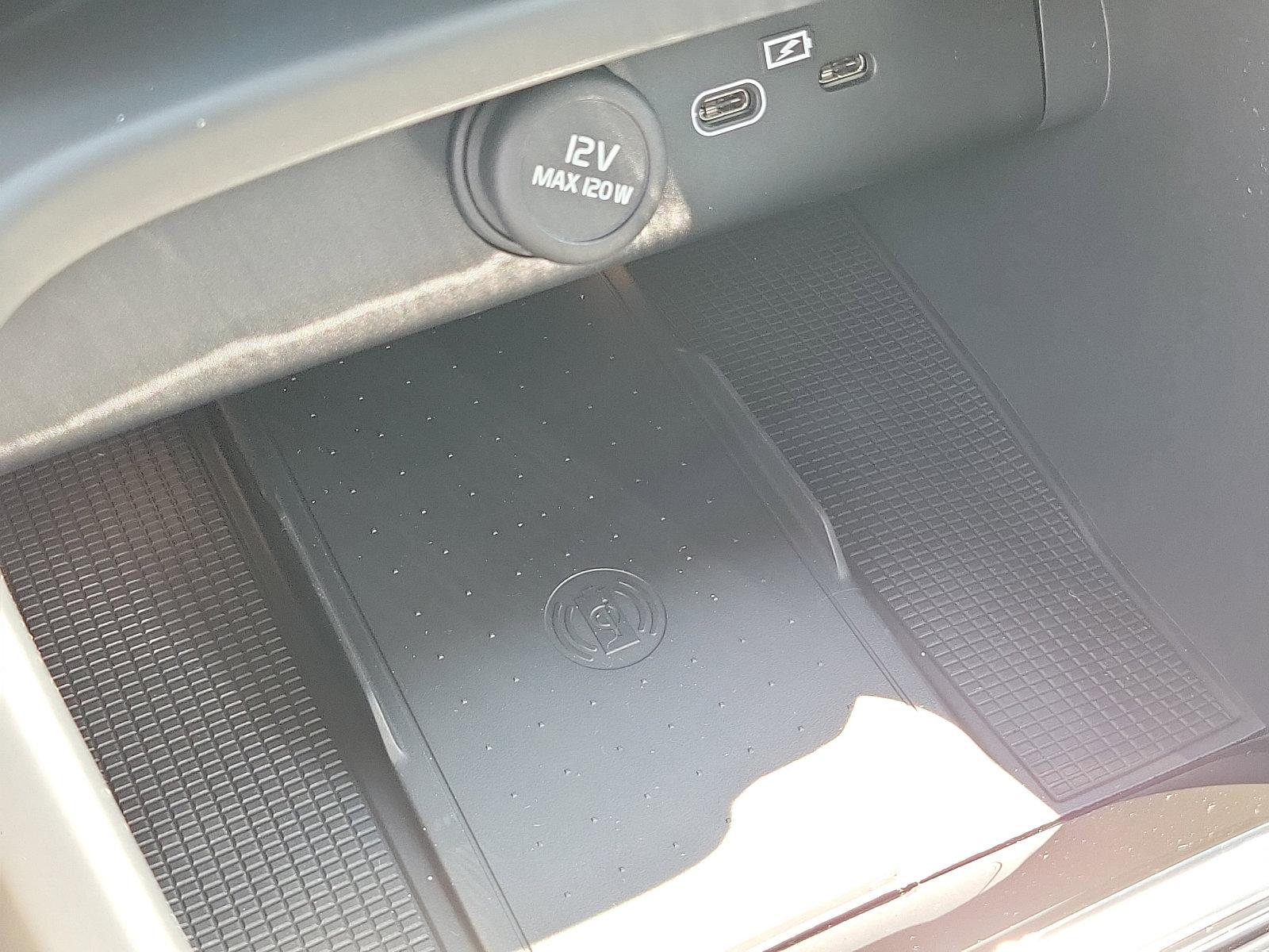 2024 Volvo XC40 Vehicle Photo in Trevose, PA 19053