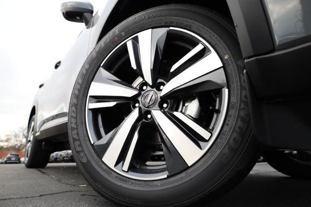 2025 Nissan Rogue Vehicle Photo in Ballwin, MO 63011