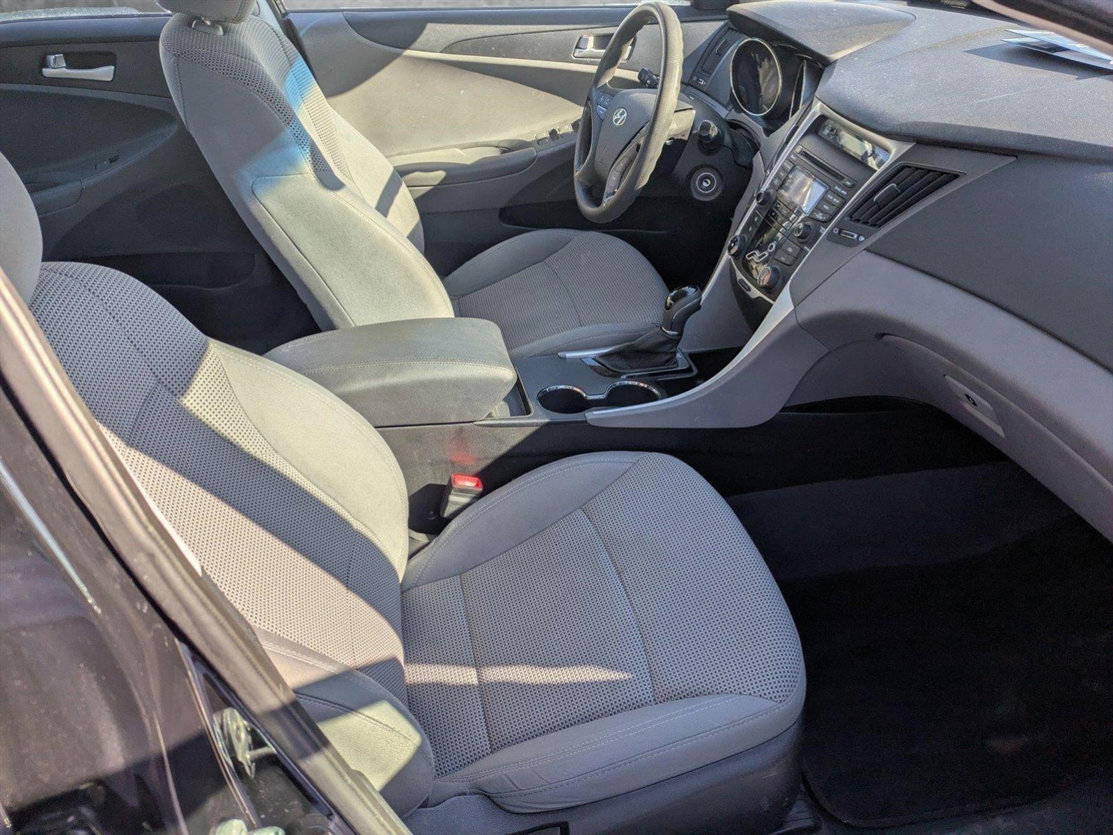 2013 Hyundai Sonata Vehicle Photo in LAUREL, MD 20707-4697