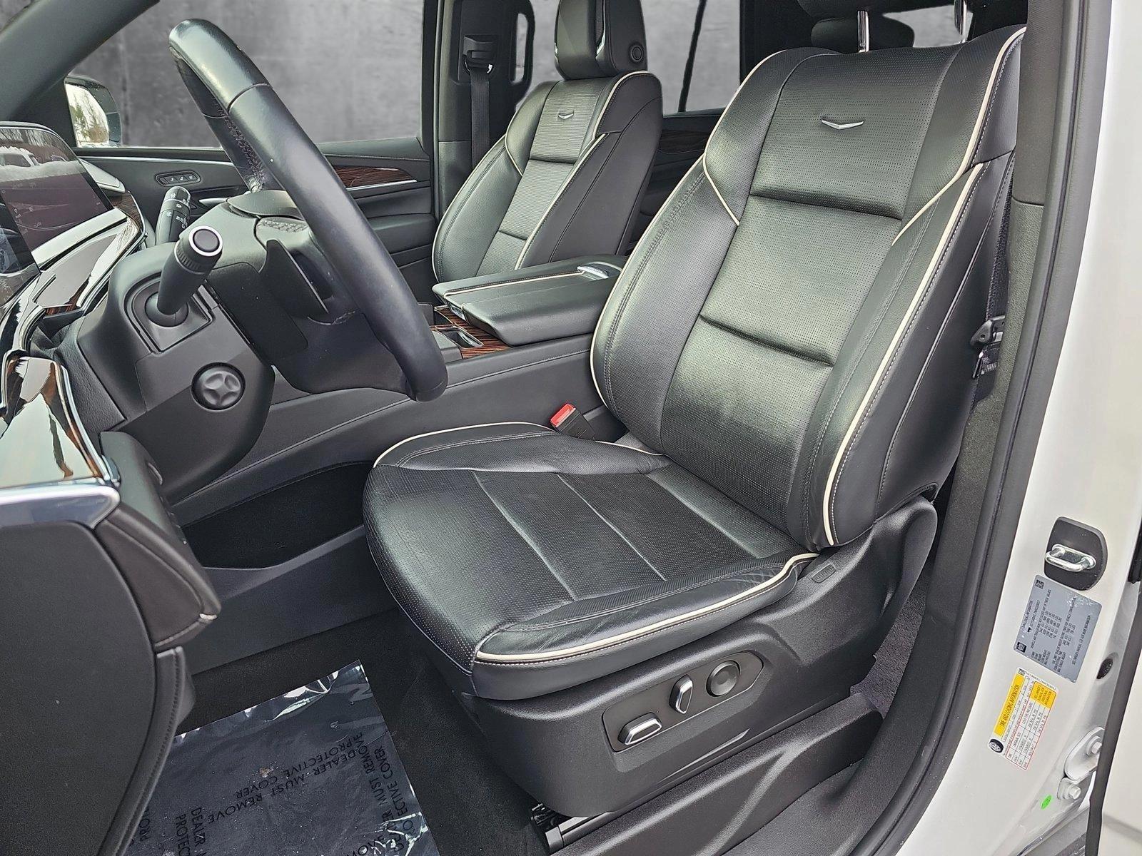2022 Cadillac Escalade Vehicle Photo in TIMONIUM, MD 21093-2300