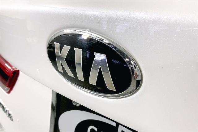 2020 Kia Optima Vehicle Photo in Lees Summit, MO 64086