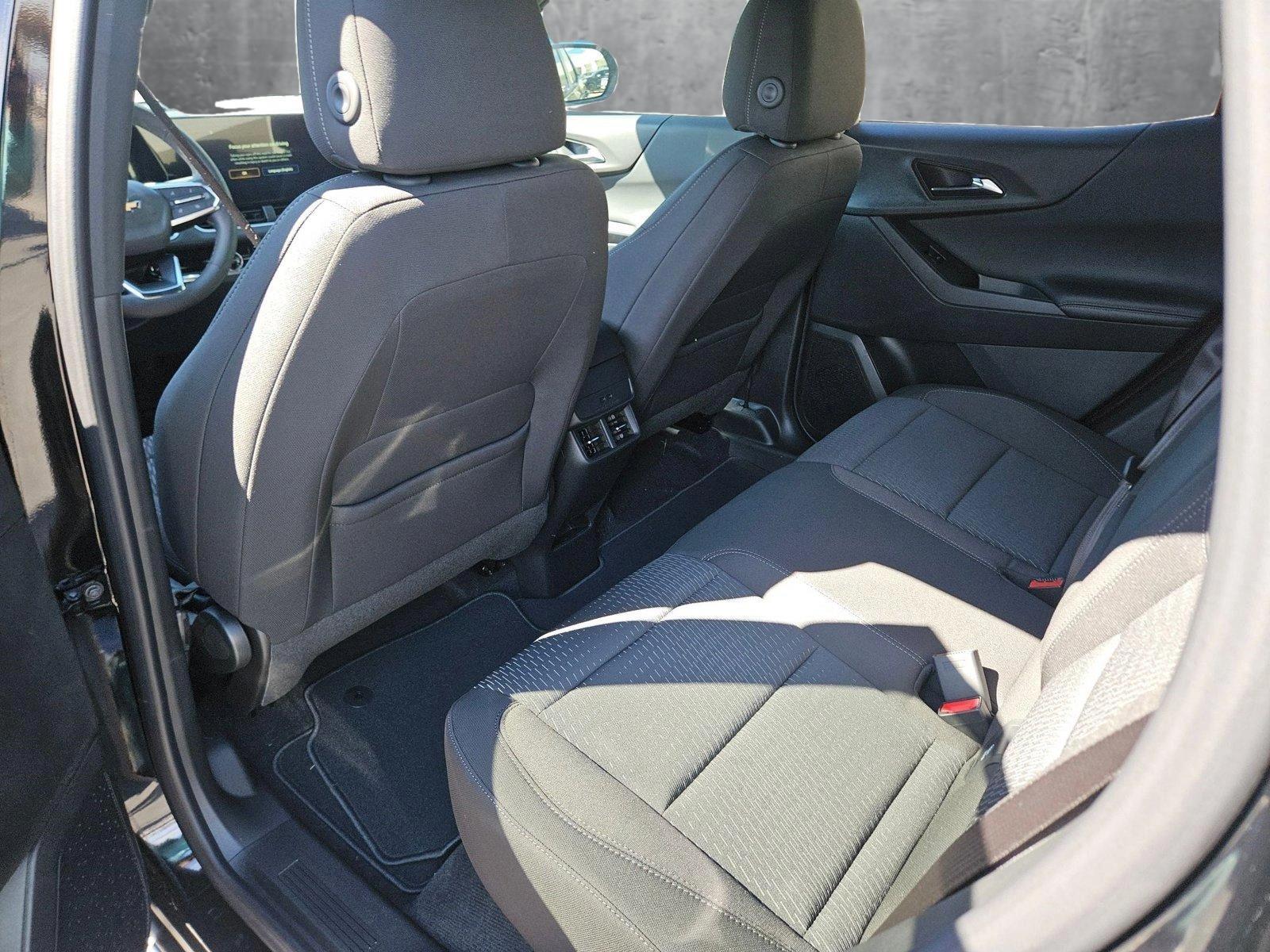 2025 Chevrolet Equinox Vehicle Photo in NORTH RICHLAND HILLS, TX 76180-7199