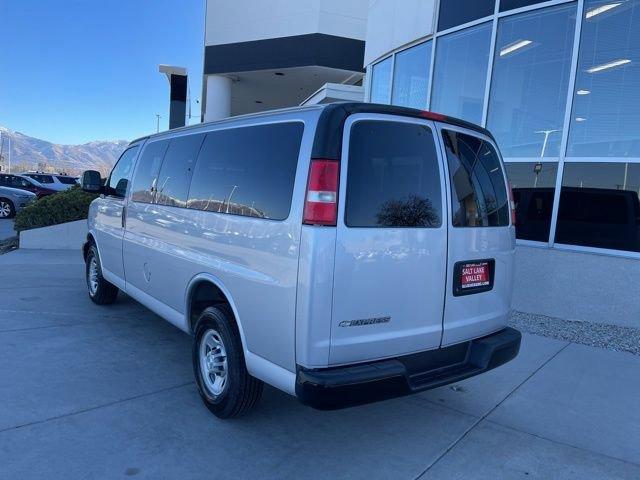 2017 Chevrolet Express Passenger Vehicle Photo in SALT LAKE CITY, UT 84119-3321