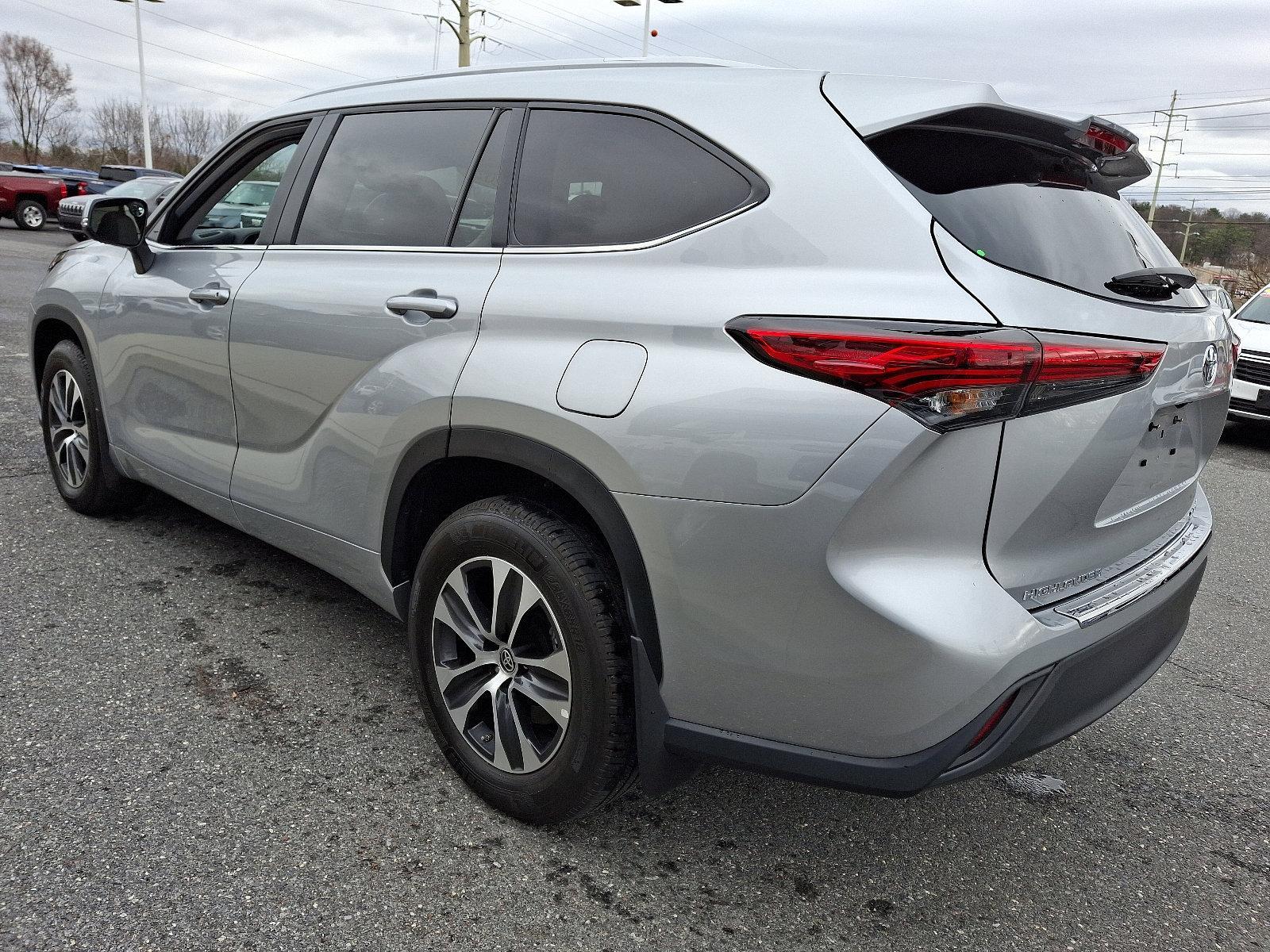 2023 Toyota Highlander Vehicle Photo in BETHLEHEM, PA 18017-9401