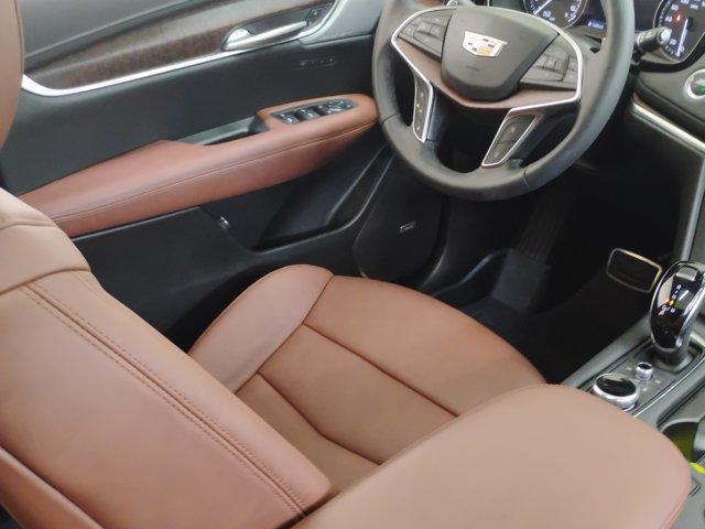2025 Cadillac XT5 Vehicle Photo in PINEVILLE, NC 28134-8495