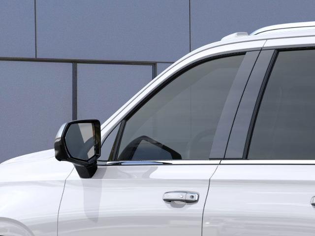 2025 Chevrolet Suburban Vehicle Photo in KANSAS CITY, MO 64114-4502