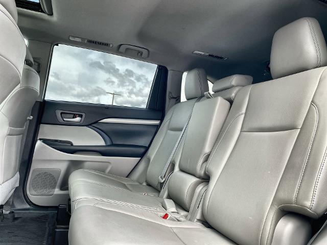 2018 Toyota Highlander Vehicle Photo in WILLIAMSVILLE, NY 14221-2883