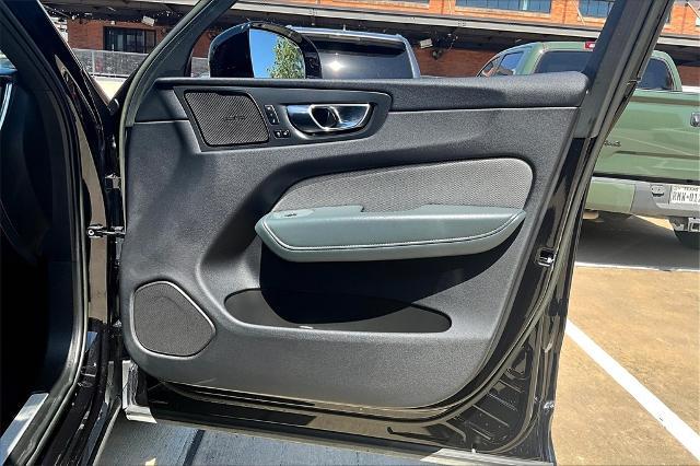 2022 Volvo XC60 Vehicle Photo in Houston, TX 77007