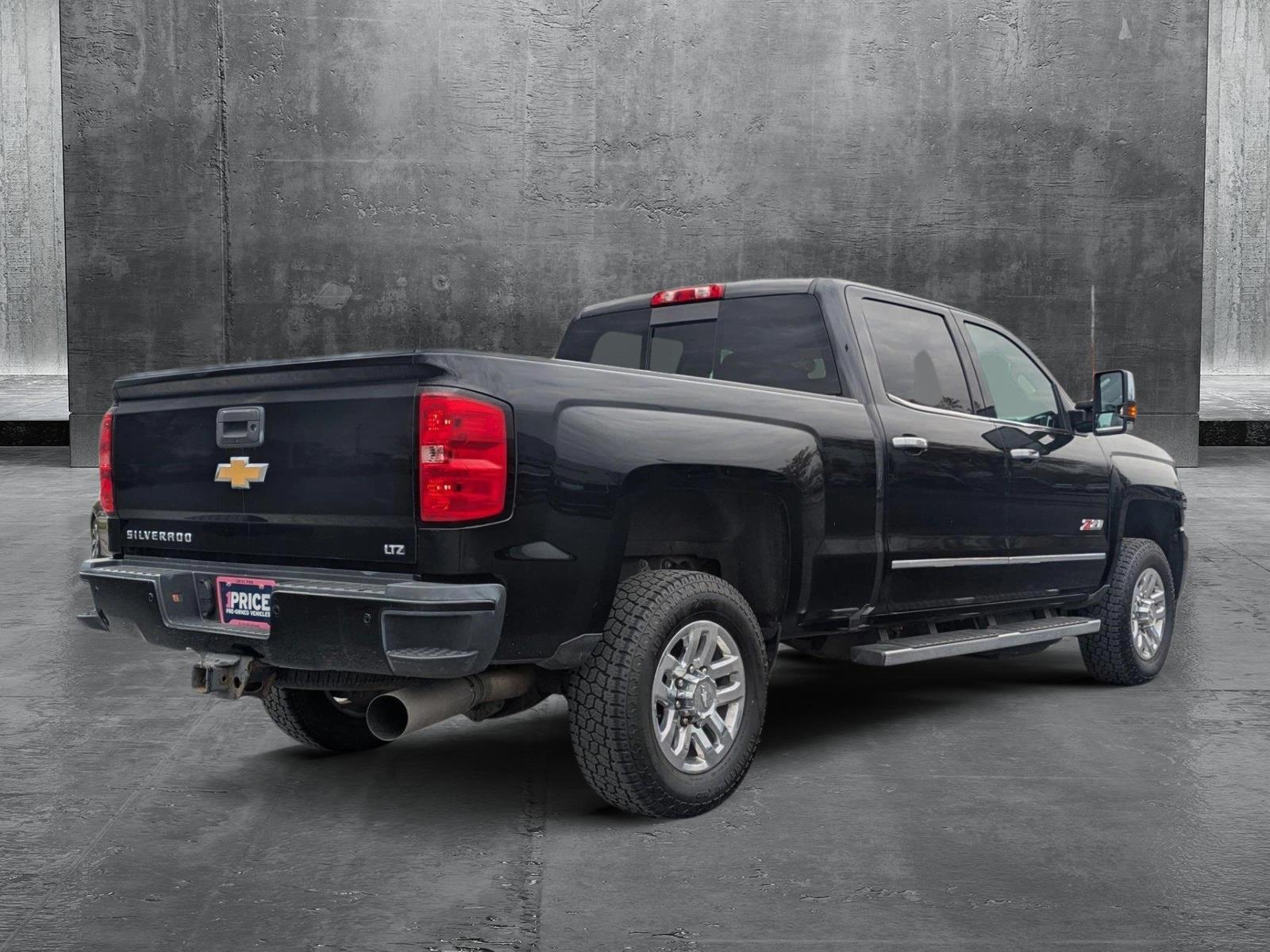 2017 Chevrolet Silverado 3500 HD Vehicle Photo in LAUREL, MD 20707-4697